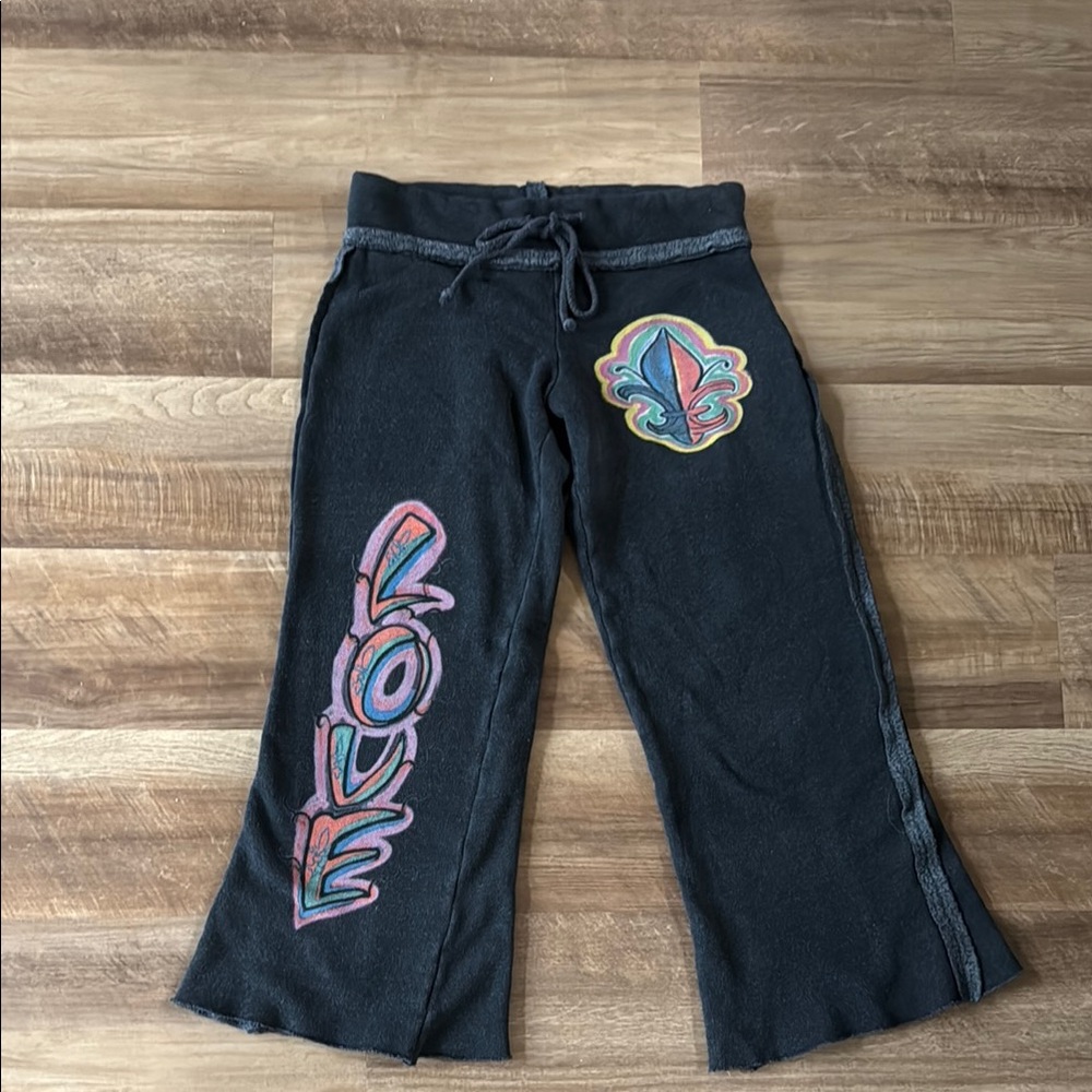 2B Free Love Graphic Joggers